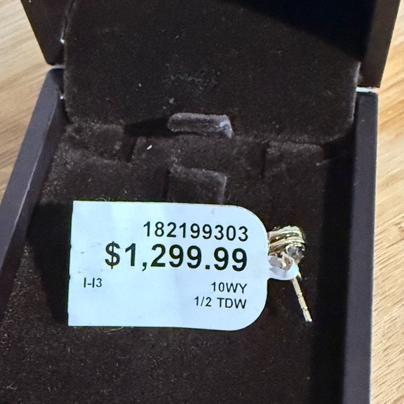 Le Vain Gold and Silver Earrings with Sparkling Faceted Stones - Picture 5 of 6